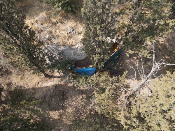 Δήμος Αθηναίων: Επιχείρηση απομάκρυνσης σκηνών από τον αρχαιολογικό χώρο στου Φιλοπάππου