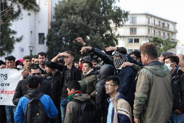 Κουμουτσάκος: Κάρτα εισόδου - εξόδου στα νέα κλειστά κέντρα για τους πρόσφυγες