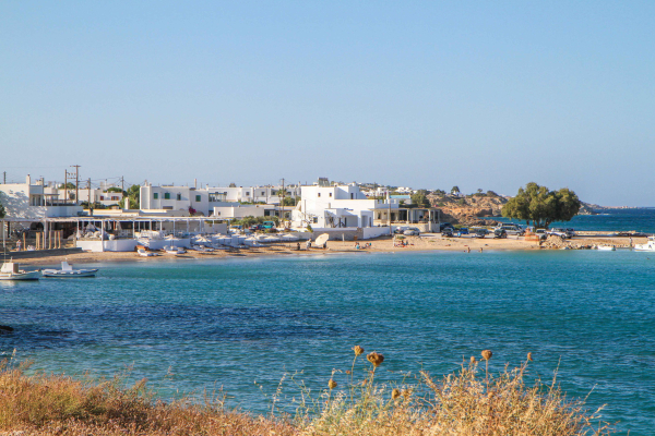 Βύθιση αλιευτικού στην Πάρο - Σώοι οι 10 επιβαίνοντες