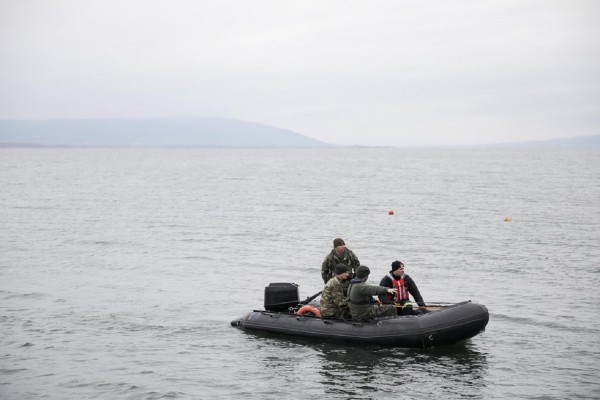 Συνεχίζονται οι έρευνες στην Βόλβη για τον εντοπισμό του δεύτερου ψαρά