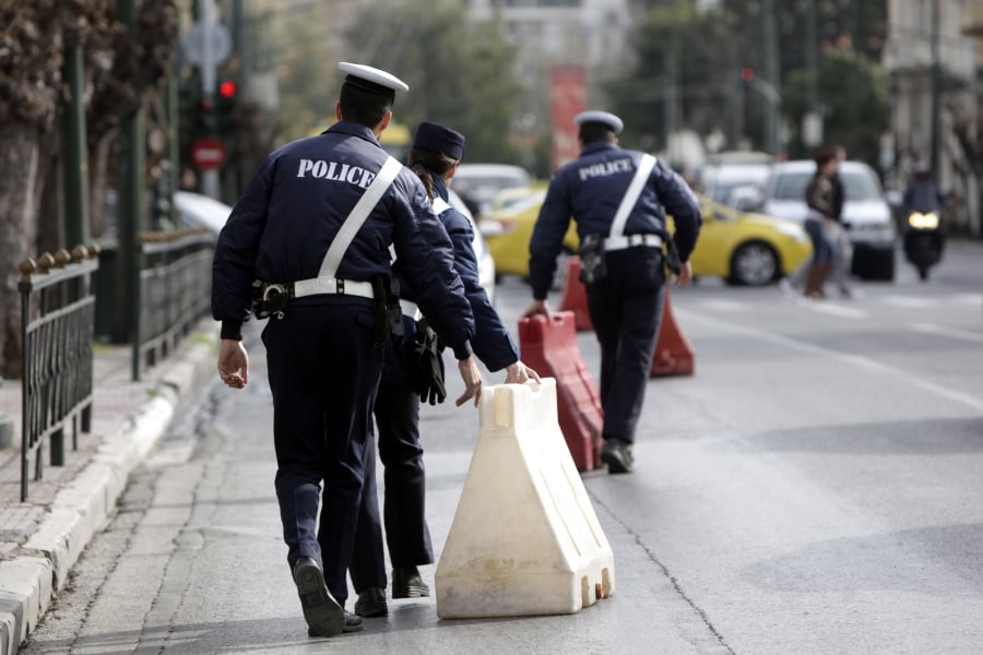 Κυκλοφοριακές ρυθμίσεις από σήμερα στη Νέα Οδό - Σε ποια τμήματα