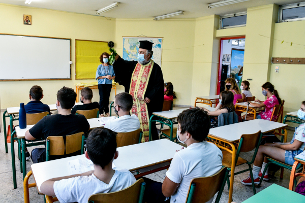 Ανατροπή με τα Θρησκευτικά στα σχολεία: Απαλλαγή και για τους Ορθόδοξους μαθητές
