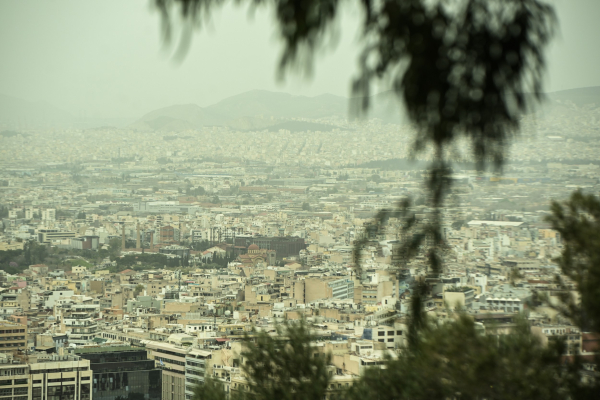 Ο καιρός αλλάζει: Έρχεται νέο κύμα έντονης ζέστης τις πρώτες μέρες του Απριλίου