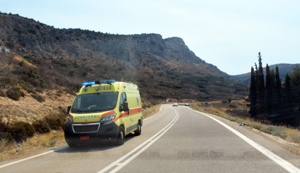 Σοβαρό τροχαίο στην Κρήτη - Κρίσιμη η κατάσταση ενός 2χρονου αγοριού