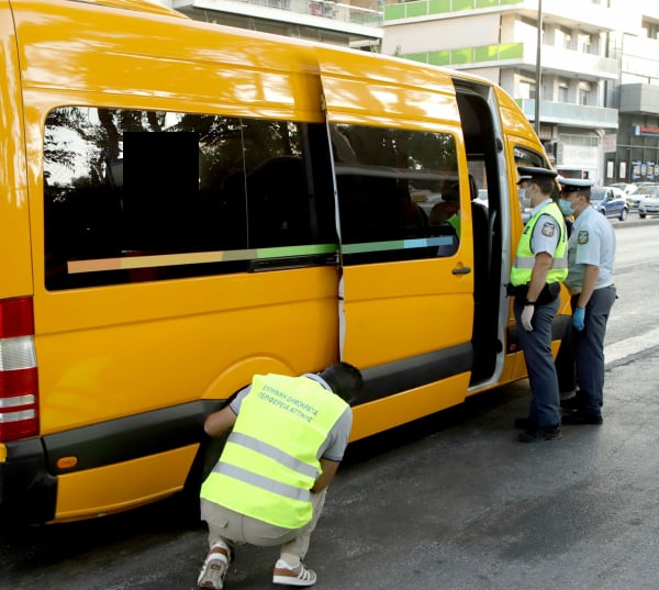 Θεσσαλονίκη: Αμετανόητος οδηγός σχολικού πιάστηκε εκ νέου να οδηγεί μεθυσμένος