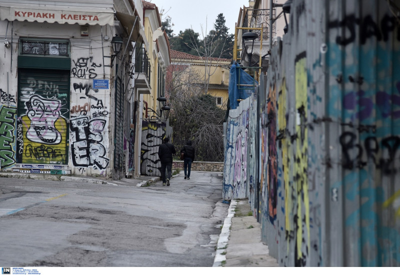 Έκρηξη στα κρούσματα σήμερα, αυξάνονται οι διασωληνωμένοι, 27 νεκροί σε μια ημέρα