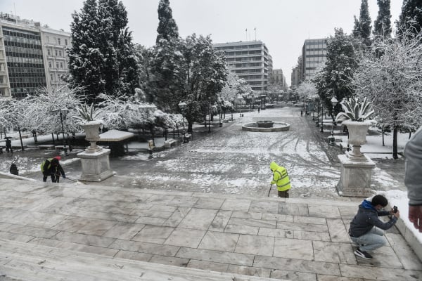 Έρχονται χιόνια μέχρι και στο Σύνταγμα