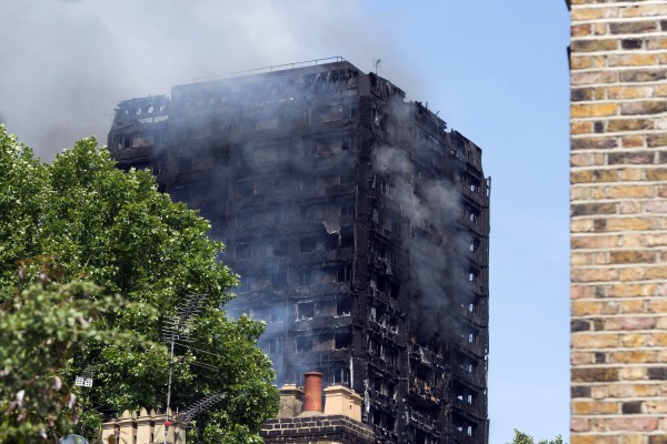 Grenfell Tower: Οι ασφαλιστικές εταιρείες είχαν προειδοποίηση την βρετανική κυβέρνηση