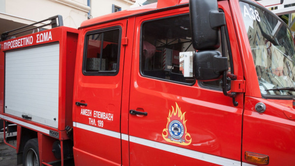 Ιωάννινα: Πυρκαγιά σε αποθήκη με ανακυκλώσιμα υλικά στην Πρέβεζα