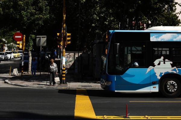 Λεωφορείο του ΟΑΣΘ παρέσυρε και τραυμάτισε πεζό