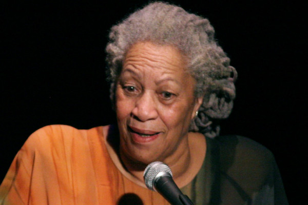 Πέθανε η Toni Morrison - Η πρώτη Αφροαμερικανίδα συγγραφέας που βραβεύτηκε με Νόμπελ