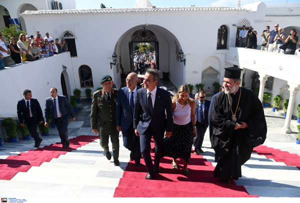 Μητσοτάκης από Τήνο: «Έχουμε κάθε λόγο να είμαστε αισιόδοξοι για το μέλλον»