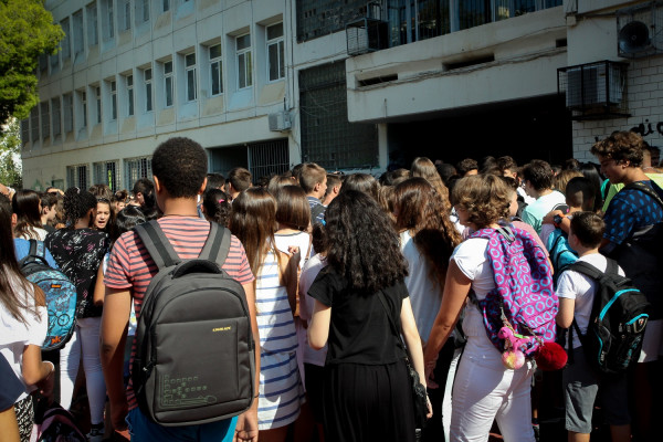 17 Νοέμβρη: Πως θα λειτουργήσουν Γυμνάσια και Λύκεια