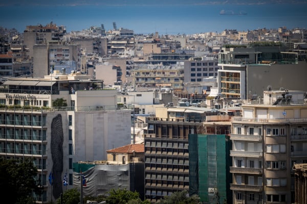 Γιατί η πολιτεία άφησε το φαινόμενο της παράνομης μεσιτείας να ξεφύγει;