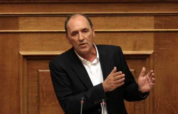 Σταθάκης: «Ναι» στο φόρο συναλλαγών για να μην μειωθούν οι συντάξεις