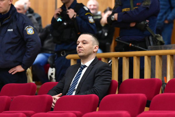 Είναι ο Κασιδιάρης αντισυστημικός;- Τα δέκα ερωτήματα που θέτει ο Ξενοφών Κοντιάδης