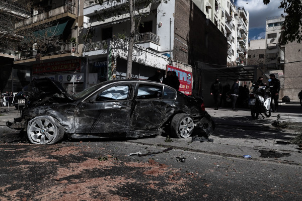 Τροχαίο στη Λιοσίων: Ο «κλέφτης» ήταν υπάλληλος πλυντηρίου αυτοκινητων που πήρε τη... BMW για βόλτα!