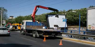 Τσουχτερά τα πρόστιμα για παράνομες διαφημιστικές πινακίδες 