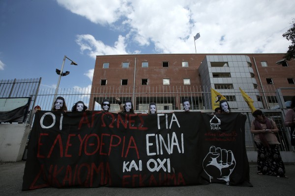 Συγκέντρωση Διαμαρτυρίας για την απελευθέρωση 35 προσφύγων της Μόριας (φωτό)