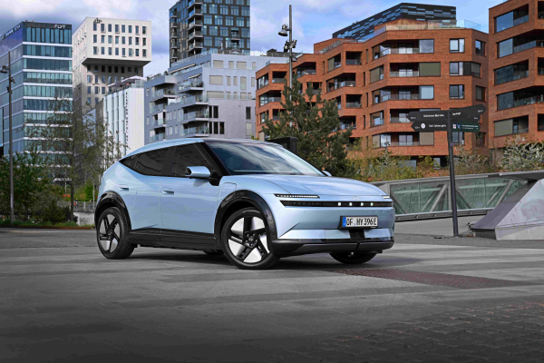 Η Hyundai παρουσιάζει το νέο IONIQ 3