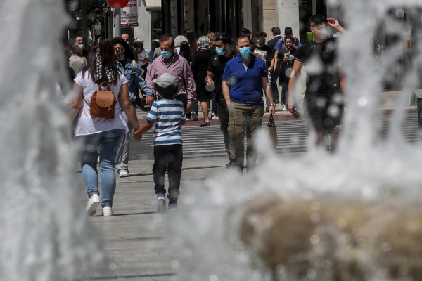 Πάνω από 21.000 τα ενεργά κρούσματα, οι περιοχές με το υψηλότερο επιδημιολογικό φορτίο