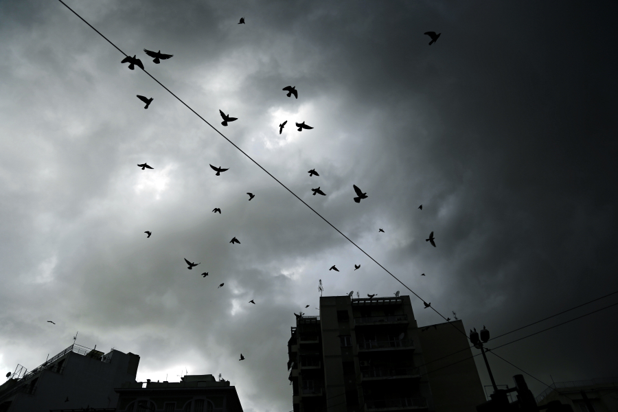 Προειδοποίηση Meteo για έντονα καιρικά φαινόμενα - Πού θα πέσουν καταιγίδες και χαλάζι