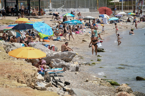 Τα σημερινά ρεκόρ του καύσωνα: 40,7 βαθμοί Κελσίου η θερμοκρασία και 111 χλμ/ώρα οι άνεμοι