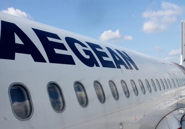 Μεταφορά του Αγίου Φωτός από την Aegean και την Olympic Air