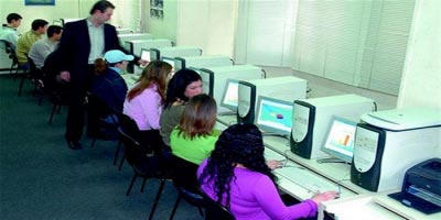 1250 εκπαιδευτικοί σε διαθεσιμότητα στα ΙΕΚ και τις ΣΕΚ