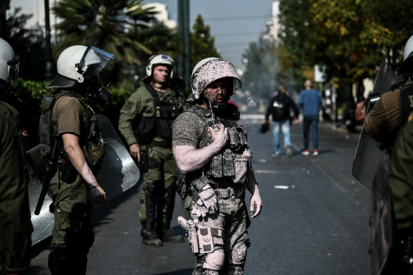 Επεισόδια στην ΑΣΟΕΕ - Μποτιλιάρισμα στους δρόμους γύρω από την Πατησίων (pics)