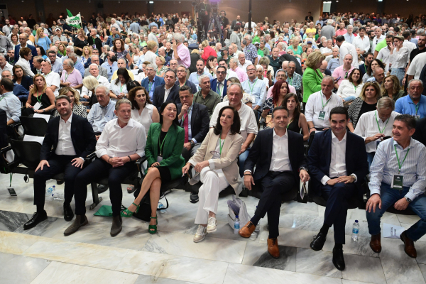 ΠΑΣΟΚ: Συμφωνία για debate στις 24 Σεπτεμβρίου