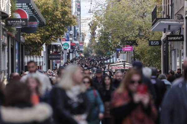 Εορταστικό ωράριο: Τι ώρα ανοίγουν σήμερα Κυριακή εμπορικά καταστήματα και σούπερ μάρκετ