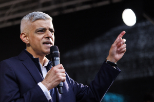 Δήμαρχος Λονδίνου: «Είναι σημαντικό να αντικρούσουμε την προπαγάνδα που προέρχεται από τον πρόεδρο Τραμπ»