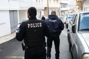 18 συλλήψεις στην Κρήτη: Έρευνες για παράνομες επιδοτήσεις ξεσκέπασαν κύκλωμα διακίνησης κοκαΐνης