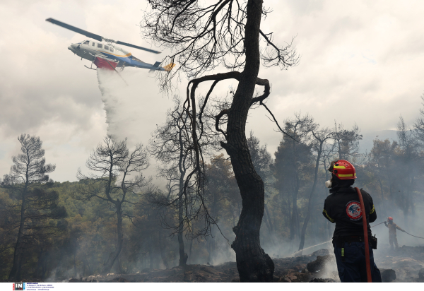 Καλύτερη η εικόνα από τη φωτιά στη Σταμάτα, κυκλοφοριακές ρυθμίσεις - Προσαγωγή ενός ύποπτου για εμπρησμό