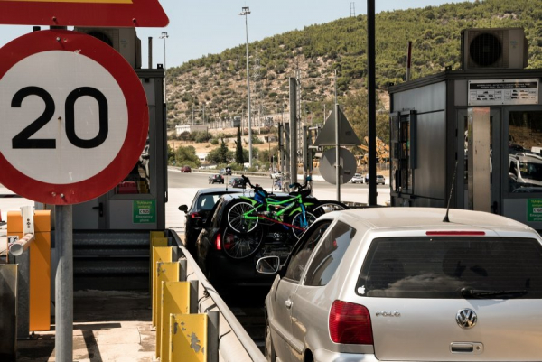 Τέλος στα σενάρια για απαγόρευση μετακίνησης εκτός νομού: Όχι σε νέα μέτρα για τους ανεμβολίαστους