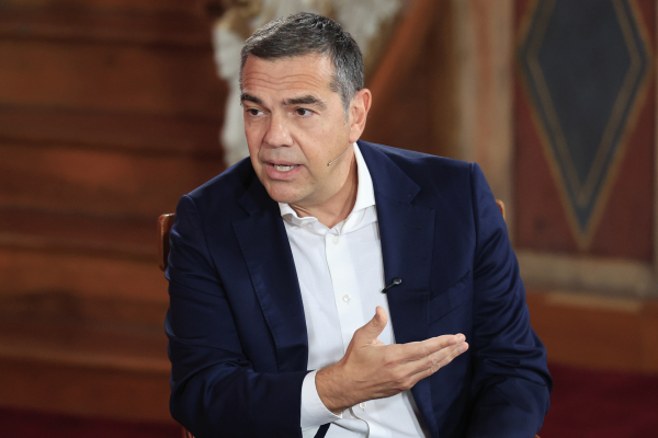 «Τελεσίγραφο» στους βουλευτές να παραιτηθούν τώρα στέλνει ο Τσίπρας