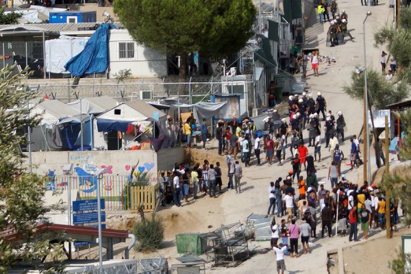 Μήνυση από το Δήμαρχο Λέσβου για την Μόρια - Νέα ασφαλιστικά από τον Δήμο Χίου