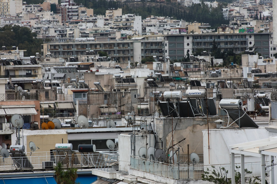 Ηλιακός θερμοσίφωνας: Πλησιάζουν οι αιτήσεις, το «μυστικό» για διπλή επιδότηση