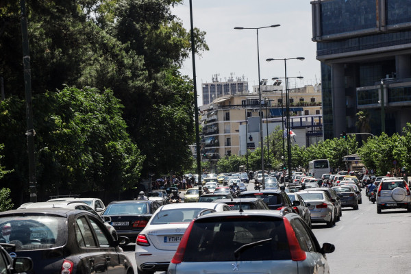 Μποτιλιάρισμα στον Κηφισό - Ουρές χιλιομέτρων