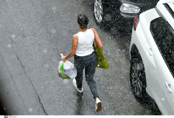 Ισχυρές καταιγίδες, χαλάζι και κεραυνοί - Οι περιοχές που θα σαρώσει η κακοκαιρία «Atena» σήμερα