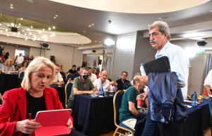 Ολοκληρώθηκε η ΚΕ του ΣΥΡΙΖΑ: Γραμματέας ο Παππάς, στον Στρατηγικό Σχεδιασμό ο Πολάκης