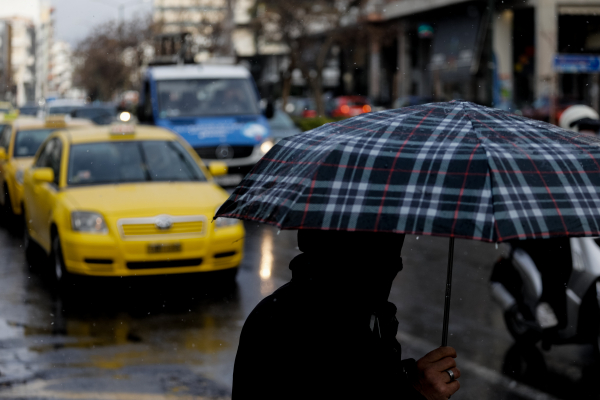 Καιρός - Αρναούτογλου: Ανατροπή στις προγνώσεις, πότε «πέφτει» ξανά ο υδράργυρος