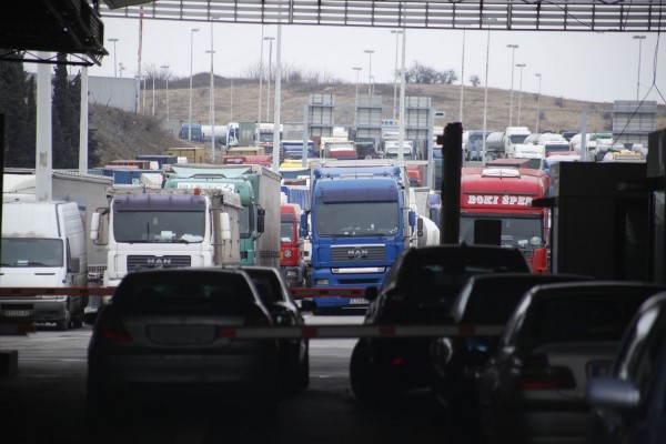 Αυτοί είναι οι δρόμοι που απαγορεύονται επ αόριστων η κυκλοφορία φορτηγών