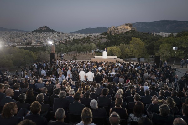 Η Κομισιόν χαιρετίζει την ομιλία Μακρόν στην Πνύκα