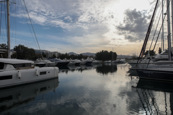 Καιρός-Meteo: Συννεφιά εναλλάξ με ηλιοφάνεια και πιθανότητα κατά τόπους βροχών, το Σάββατο