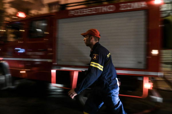 Υπό έλεγχο η φωτιά στη Λαχαναγορά στου Ρέντη