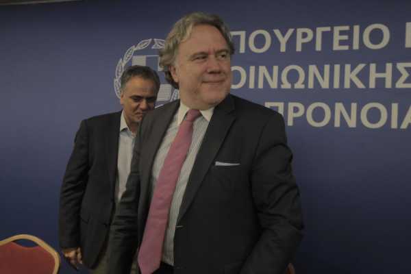 Ο Κατρούγκαλος διαψεύδει το «σχέδιο» για συντάξεις εώς 600 ευρώ 