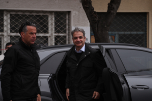 Υποκλοπές, Τέμπη και ΟΠΕΚΕΠΕ τρομάζουν το Μαξίμου