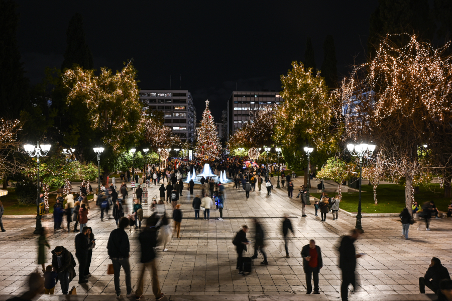 Τι καιρό θα κάνει τα Χριστούγεννα: Νέα ανάρτηση για... νοτιάδες